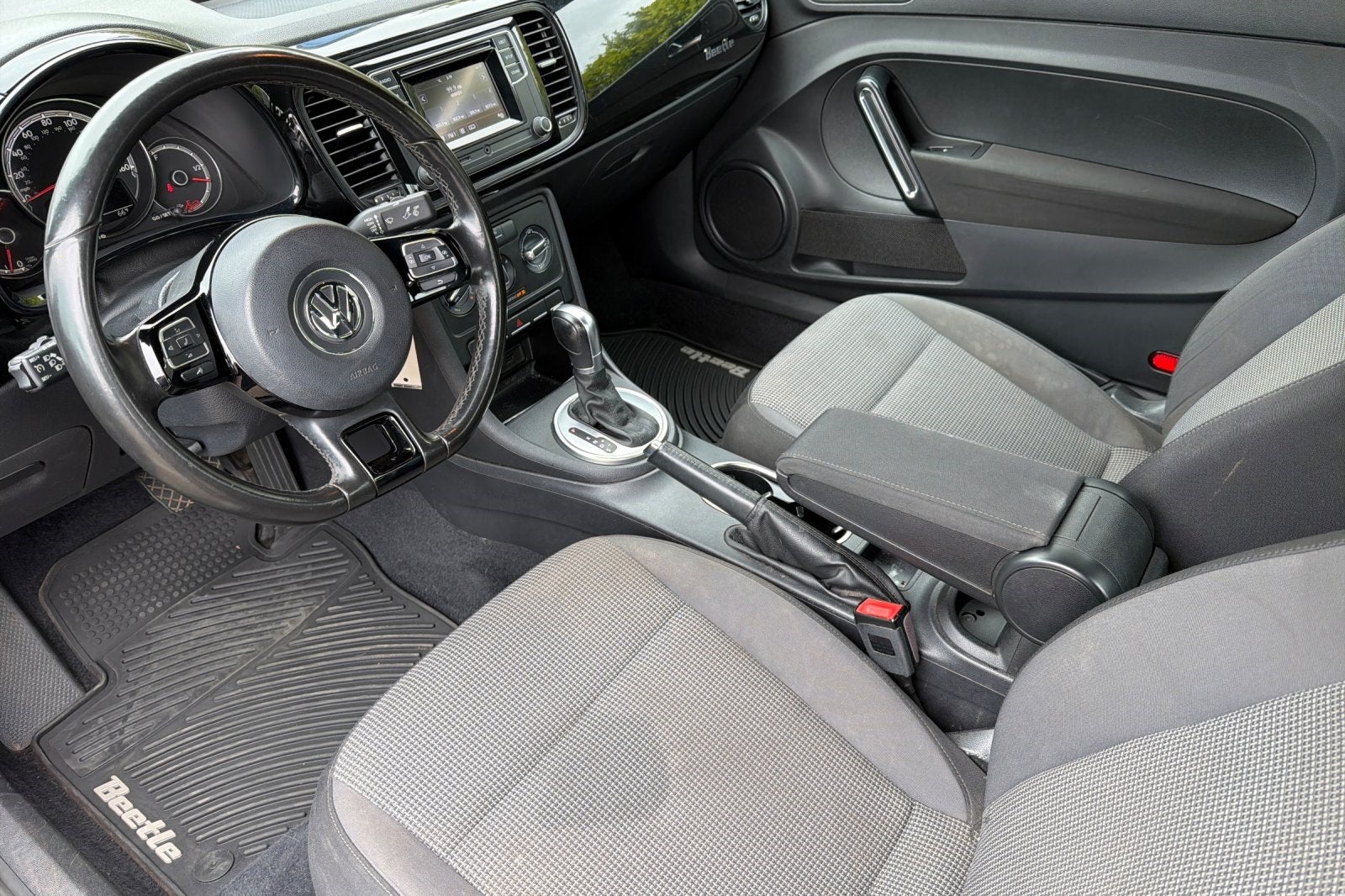 2017 Volkswagen Beetle 1.8T S