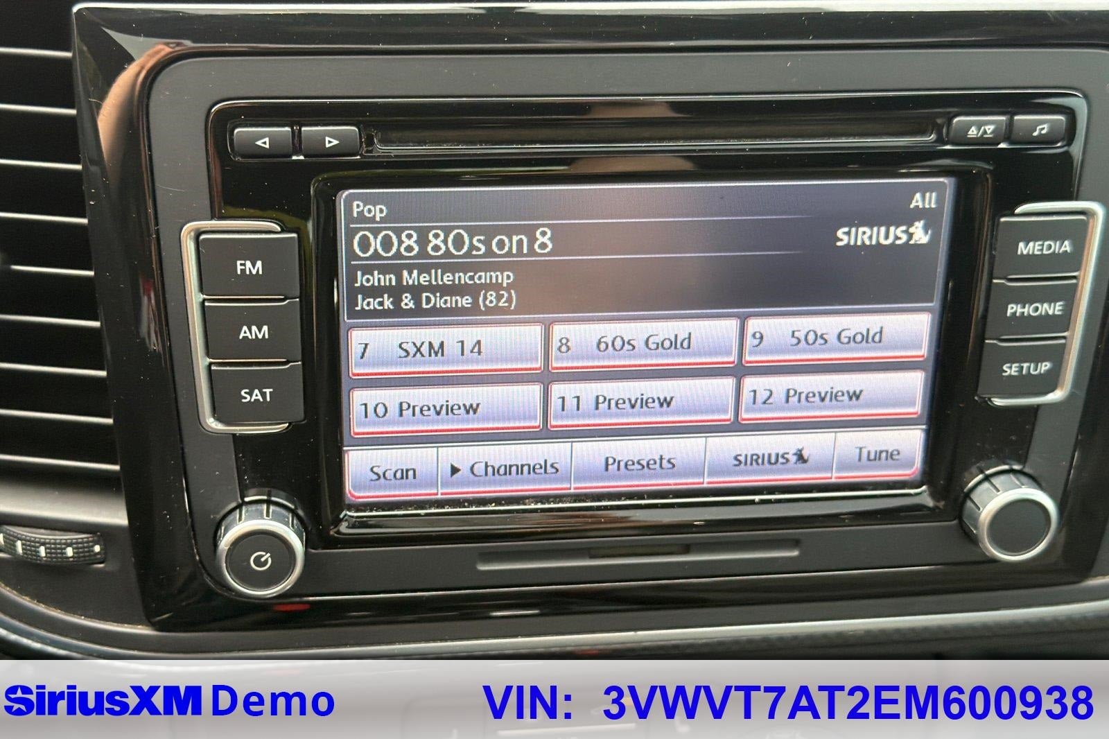 2014 Volkswagen Beetle 2.0T R-Line