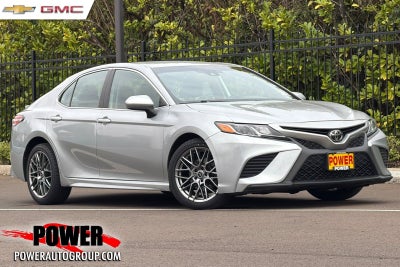 2020 Toyota Camry SE
