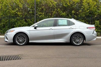 2020 Toyota Camry SE