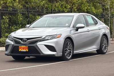 2020 Toyota Camry SE
