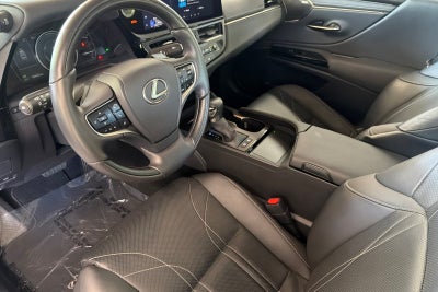 2024 Lexus ES 300h Luxury