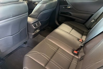 2024 Lexus ES 300h Luxury