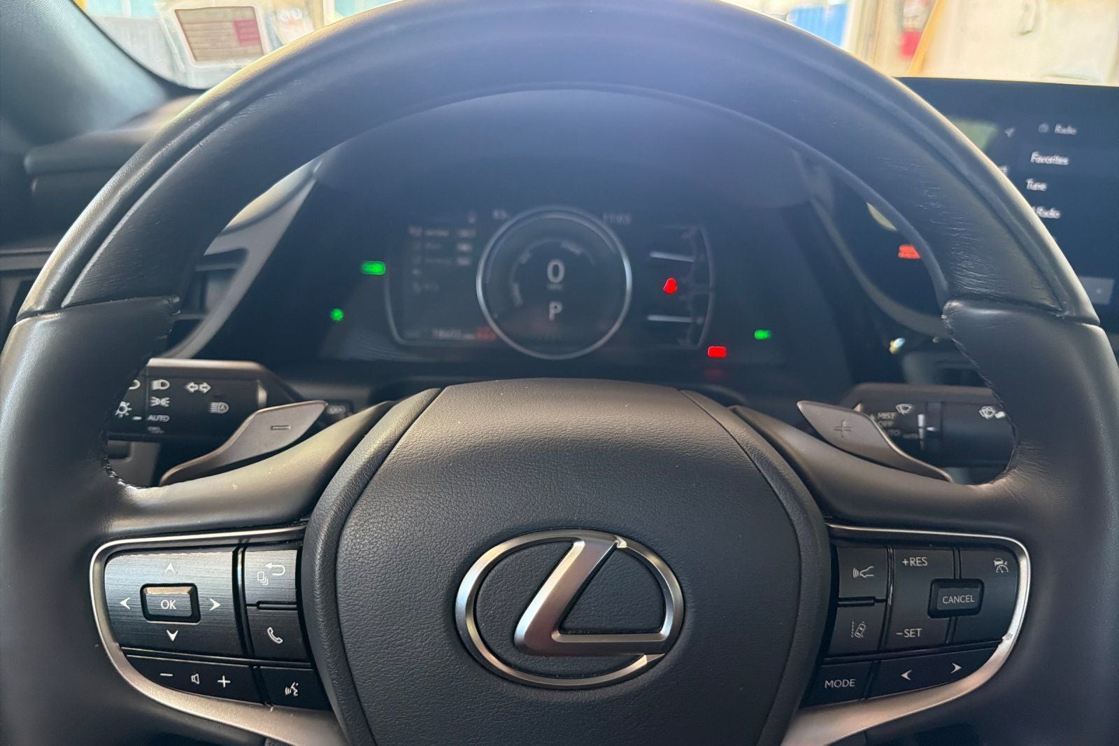 2024 Lexus ES 300h Luxury