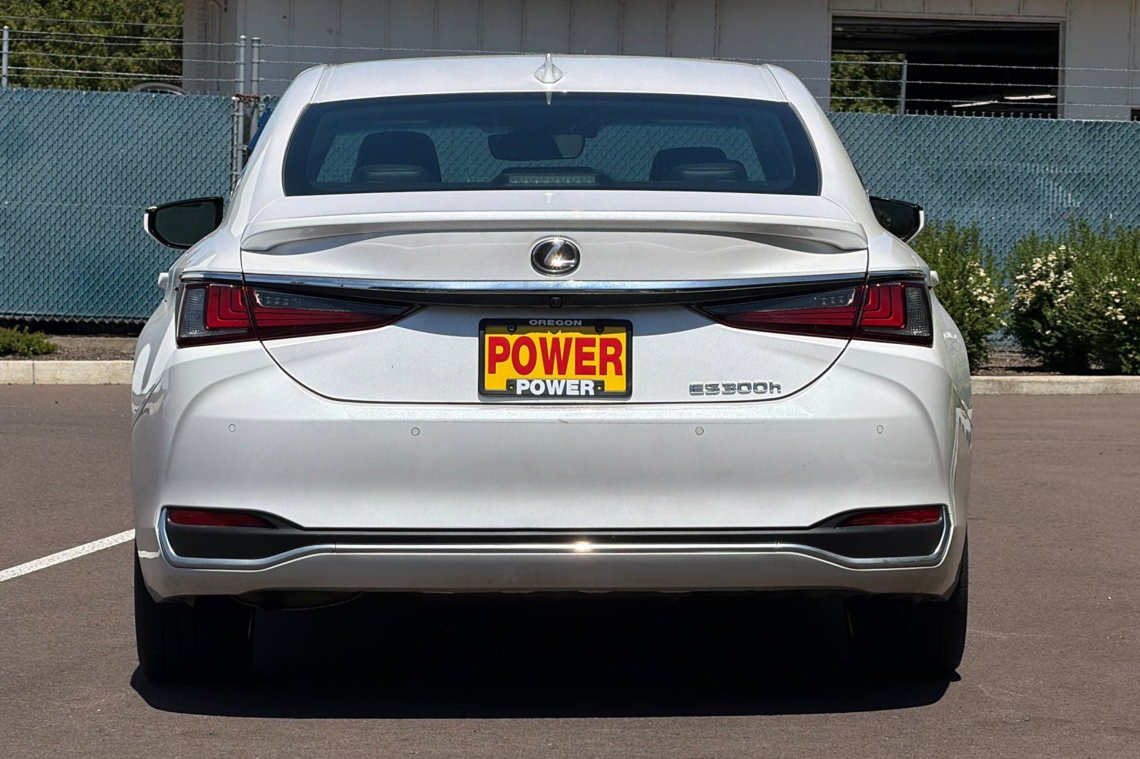2024 Lexus ES 300h Luxury