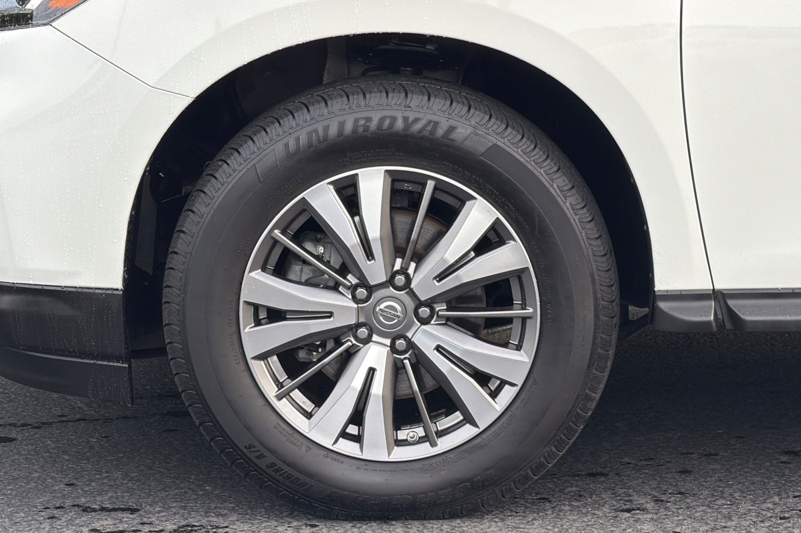 2019 Nissan Pathfinder S