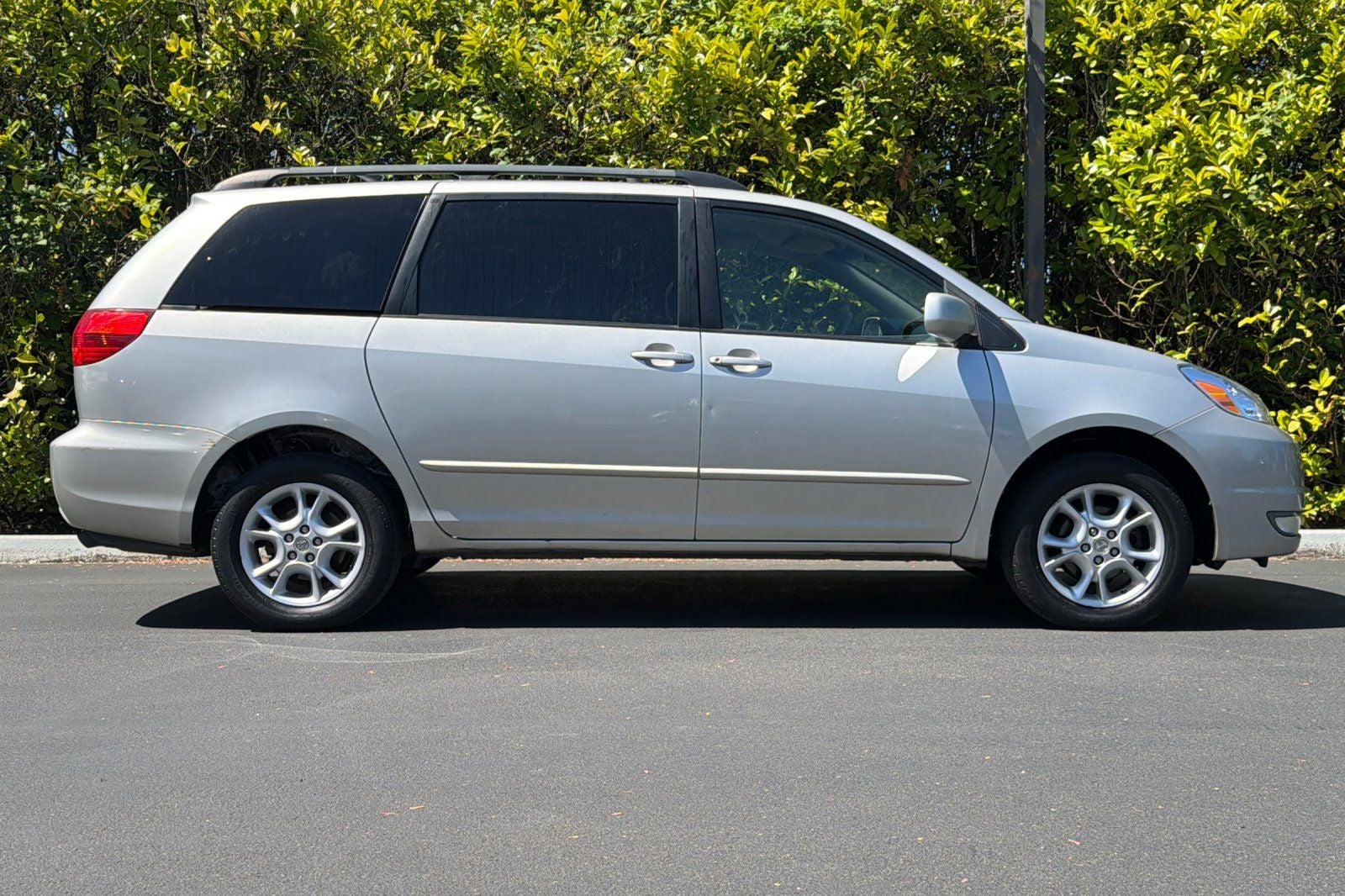 2004 Toyota Sienna XLE