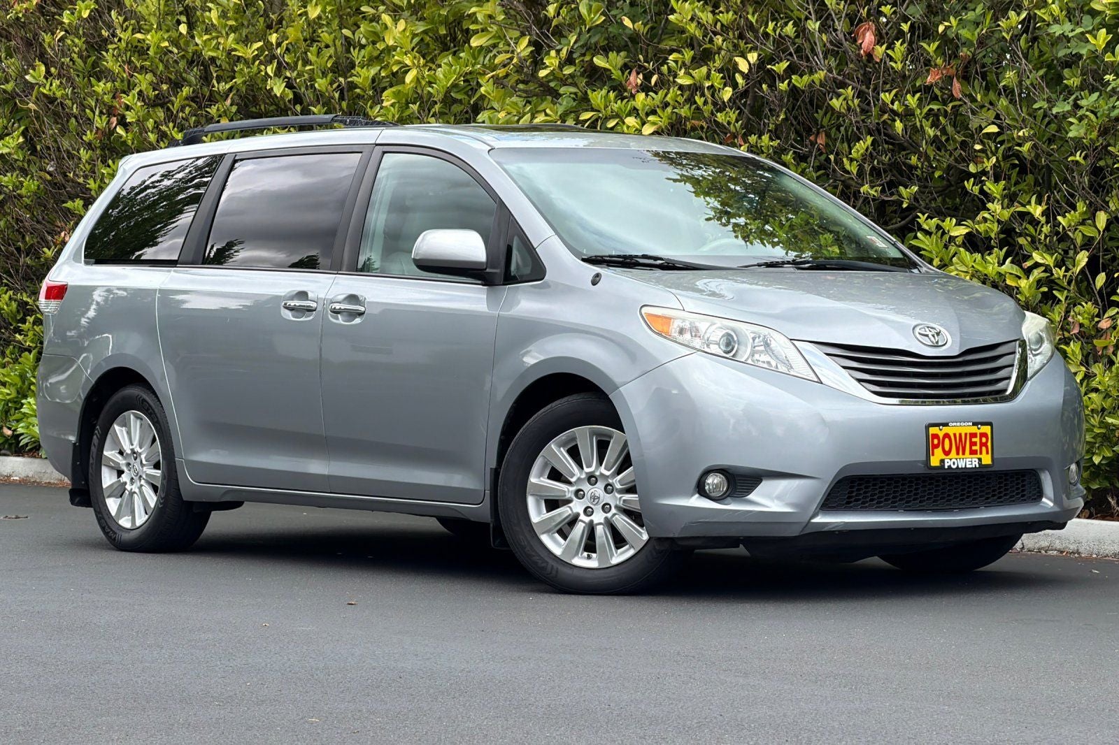 2013 Toyota Sienna XLE 7 Passenger