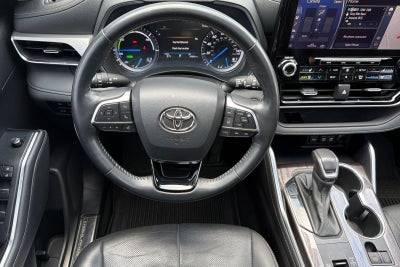 2021 Toyota Highlander Hybrid Platinum