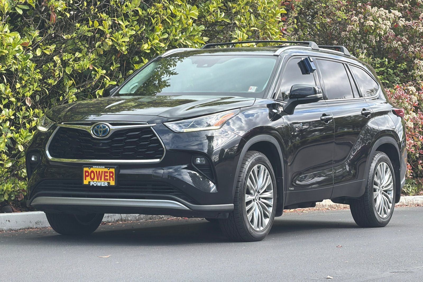 2021 Toyota Highlander Hybrid Platinum