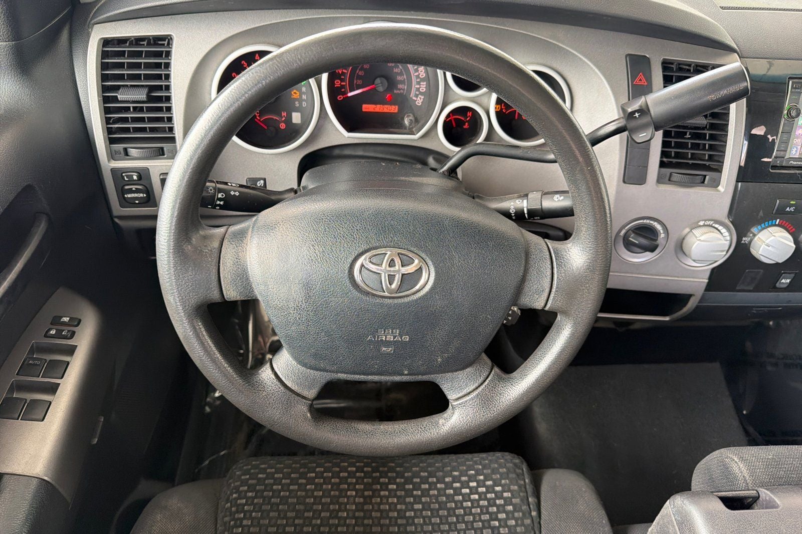 2011 Toyota Tundra Grade 4.6L V8