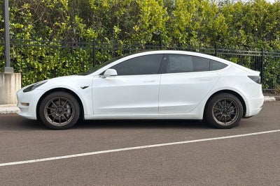2019 Tesla Model 3 Mid Range