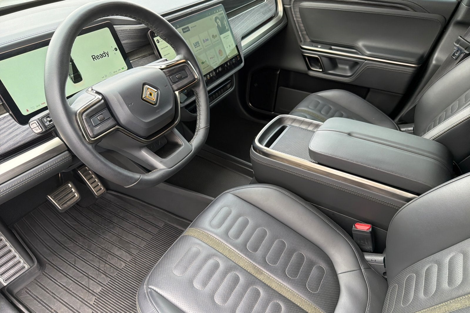 2023 Rivian R1S Adventure