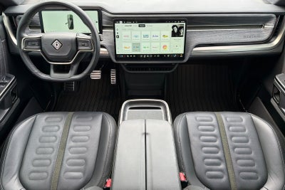 2023 Rivian R1S Adventure