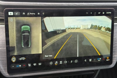 2023 Rivian R1S Adventure