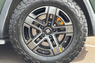 2023 Rivian R1S Adventure