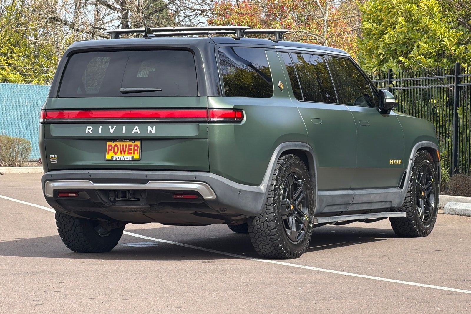 2023 Rivian R1S Adventure