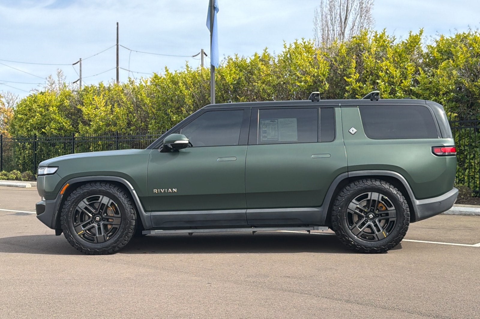 2023 Rivian R1S Adventure