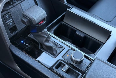 2024 Toyota Sequoia SR5