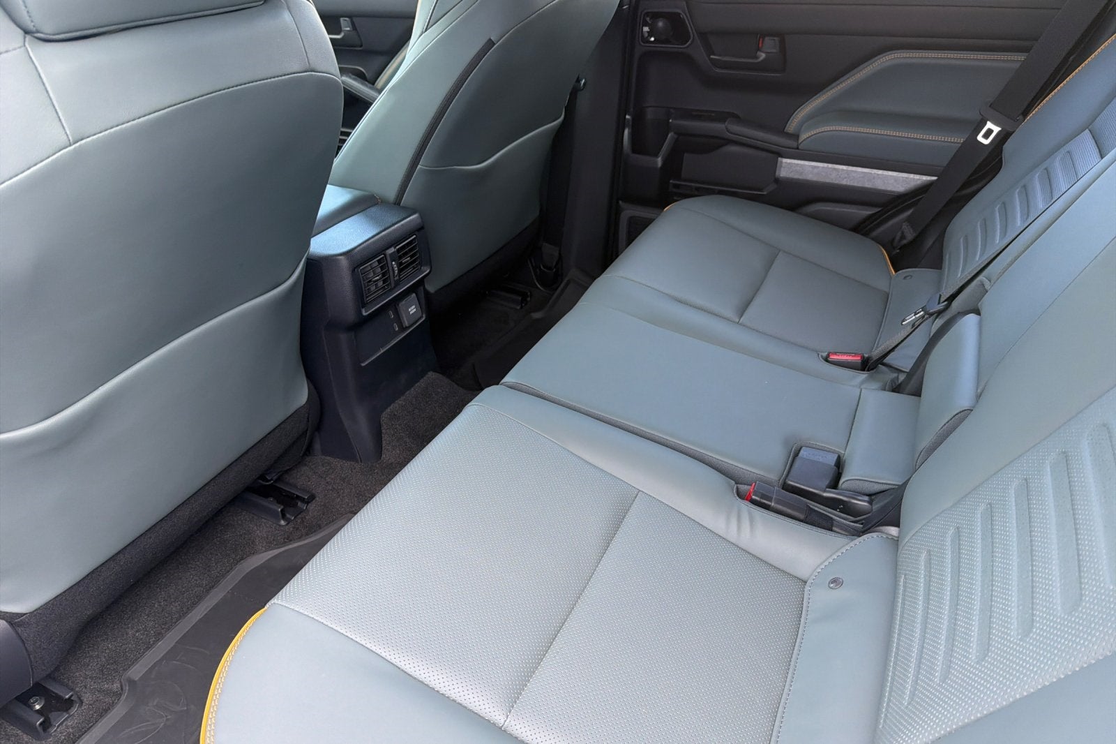 2025 Toyota 4Runner i-FORCE MAX Hybrid Trailhunter