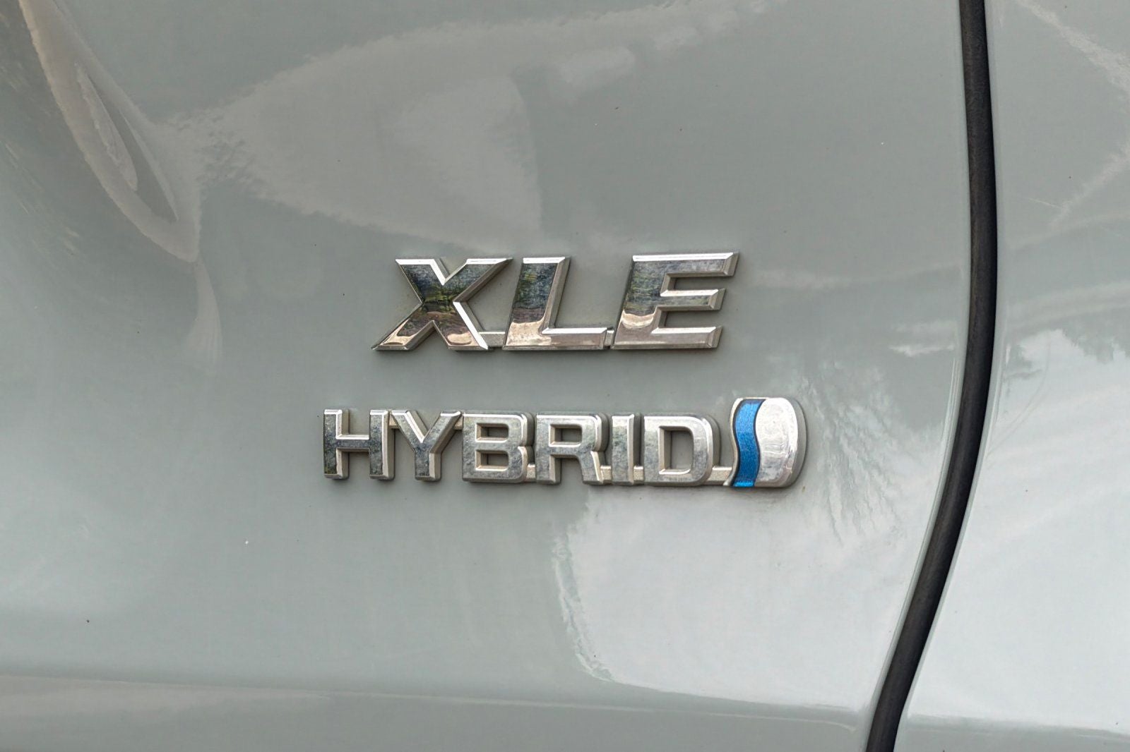 2023 Toyota RAV4 Hybrid XLE Premium