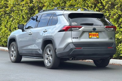 2022 Toyota RAV4 Hybrid LE