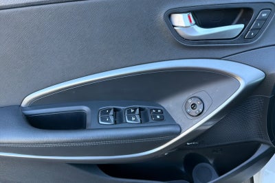 2017 Hyundai Santa Fe SE Ultimate