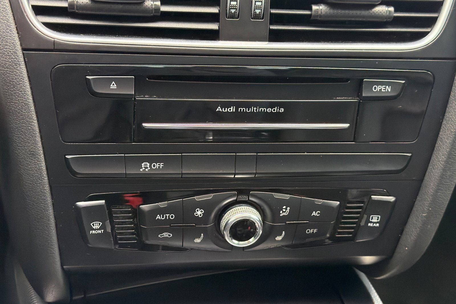 2014 Audi A4 2.0T Premium FrontTrak