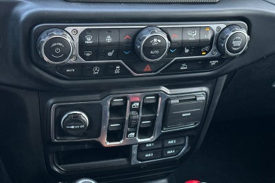2022 Jeep Wrangler Unlimited Sahara Altitude