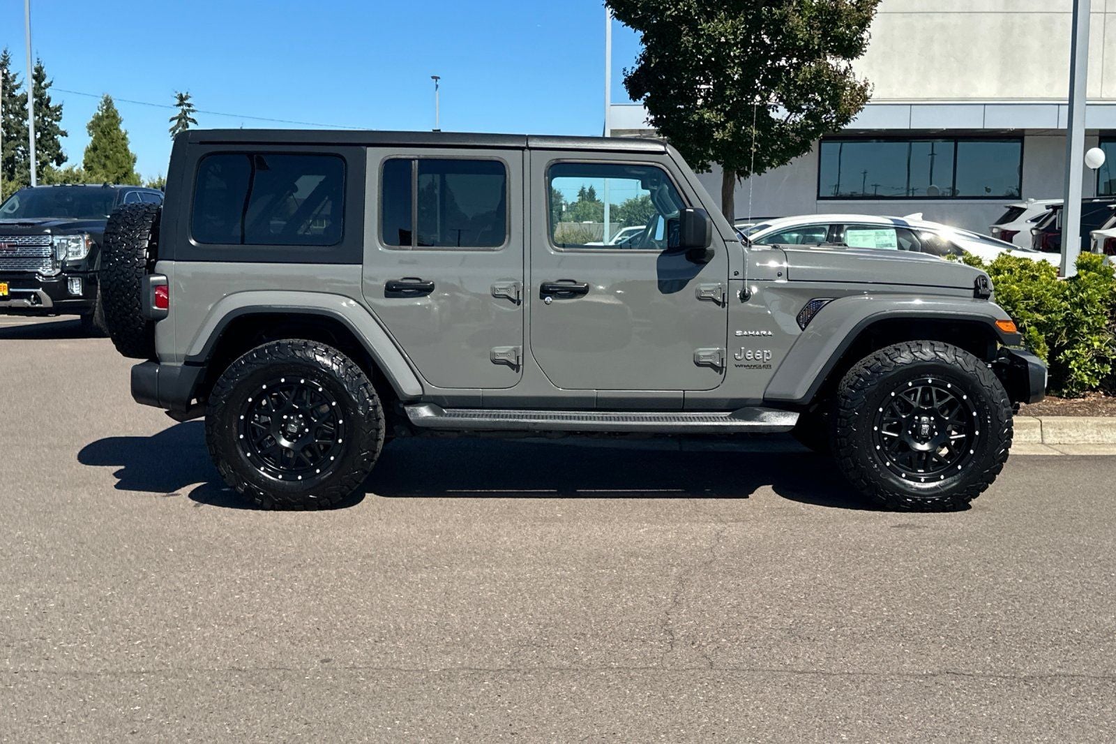 2020 Jeep Wrangler Unlimited Sahara