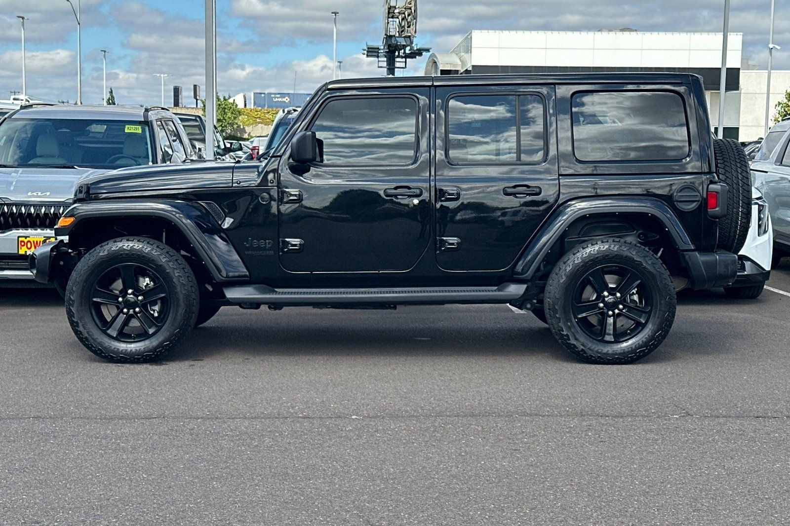 2021 Jeep Wrangler Unlimited Sahara Altitude
