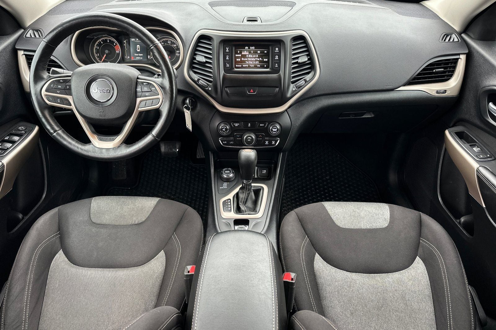 2017 Jeep Cherokee Sport