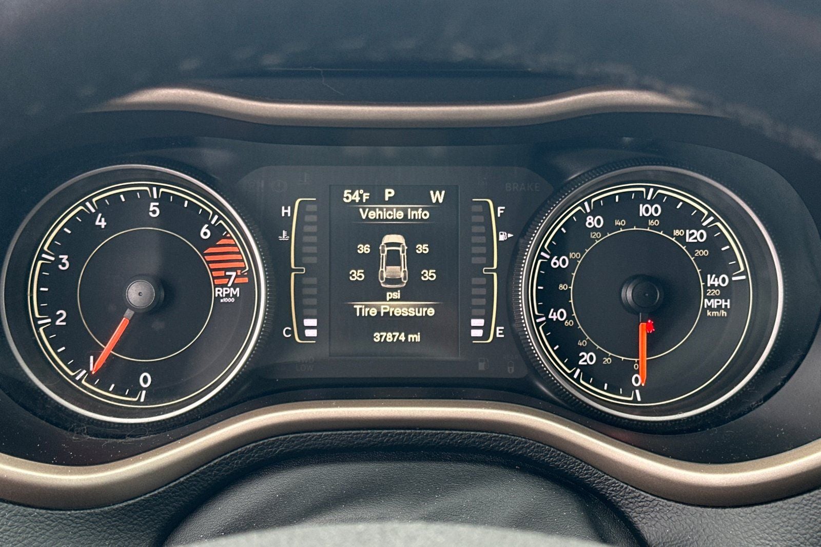 2017 Jeep Cherokee Sport