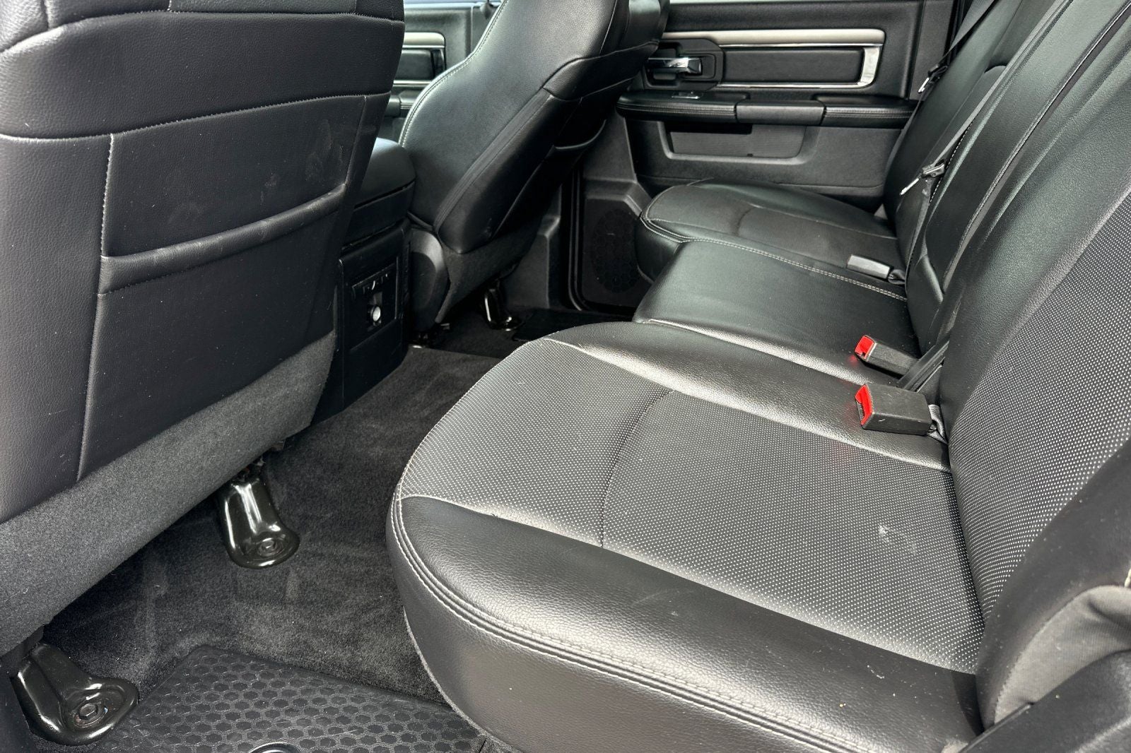 2016 RAM 1500 Sport