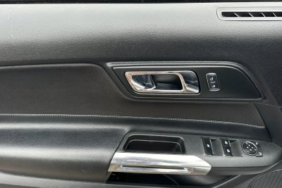 2017 Ford Mustang V6