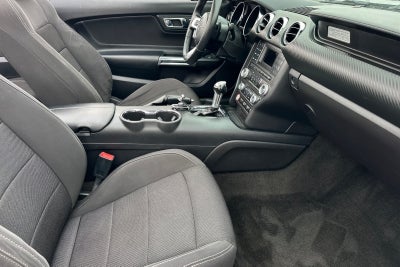 2017 Ford Mustang V6