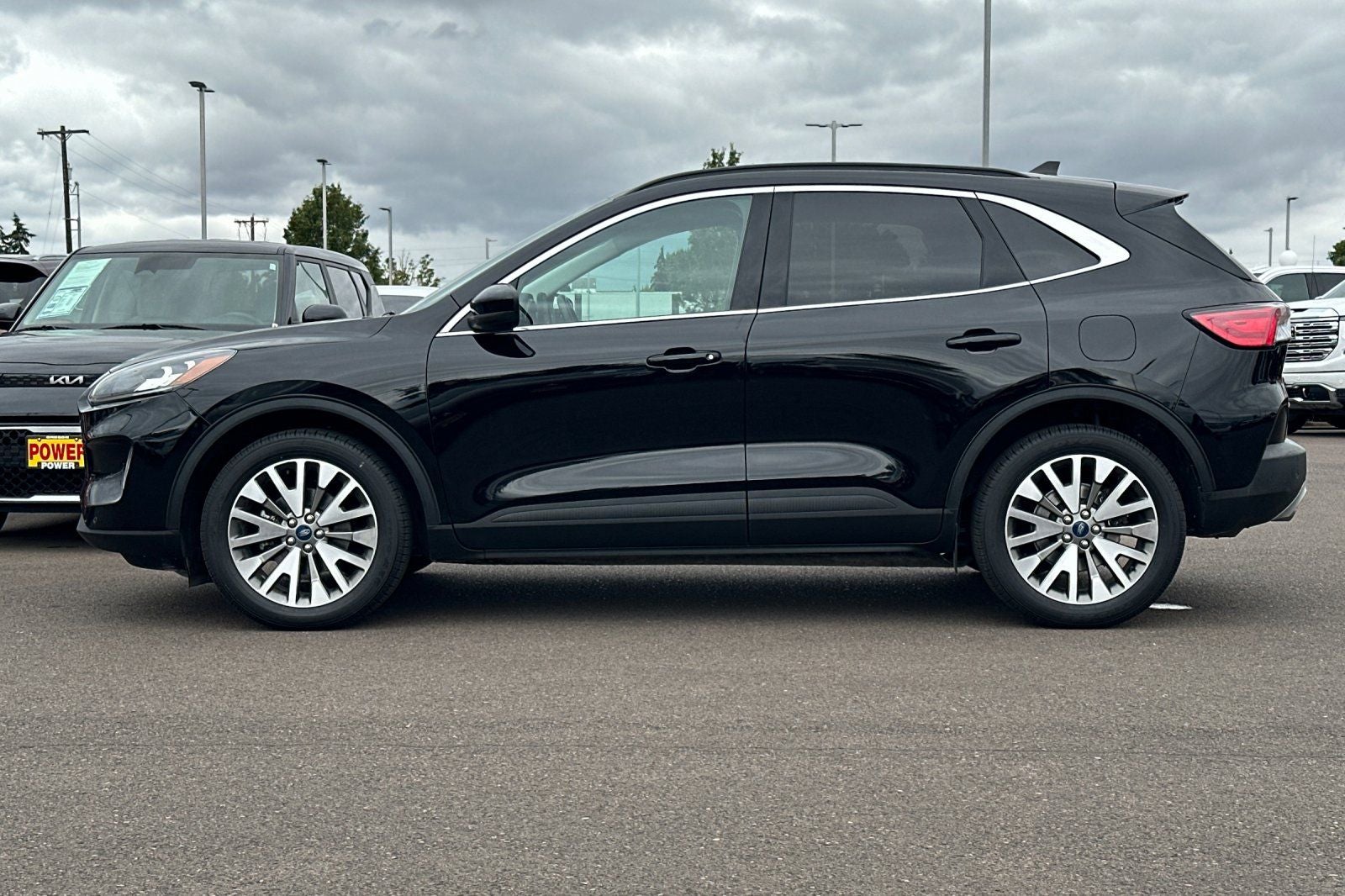 2022 Ford Escape Titanium