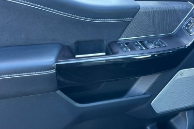 2023 Ford F-150 Lightning Platinum