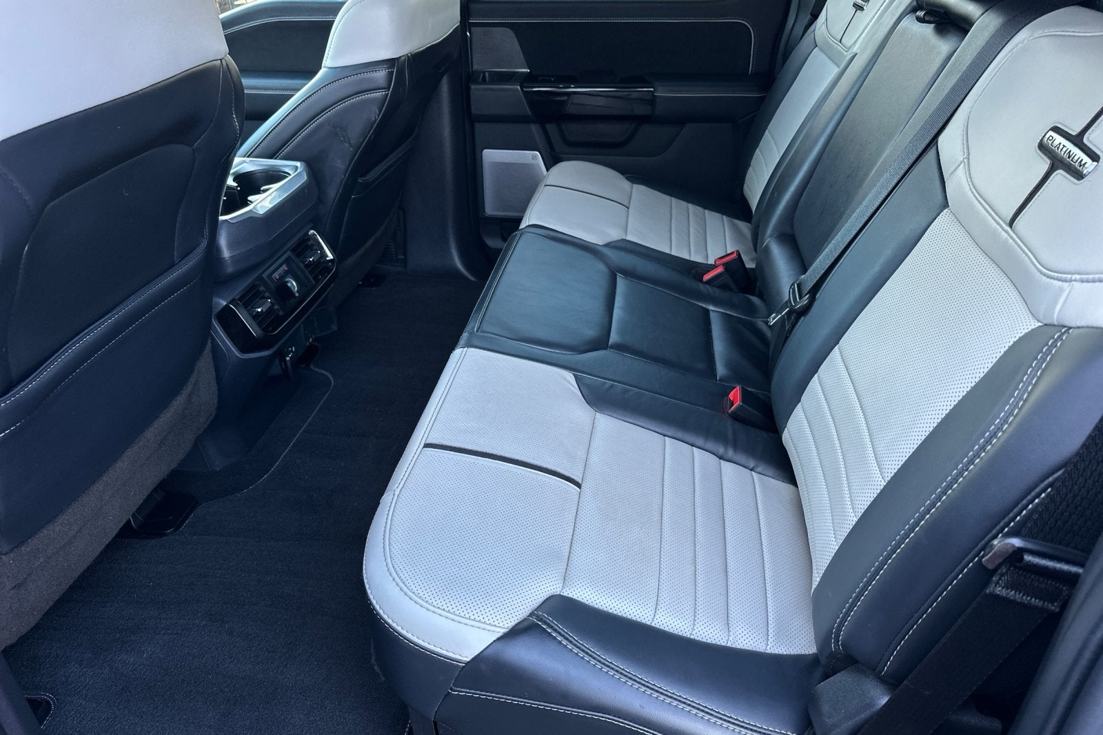 2023 Ford F-150 Lightning Platinum