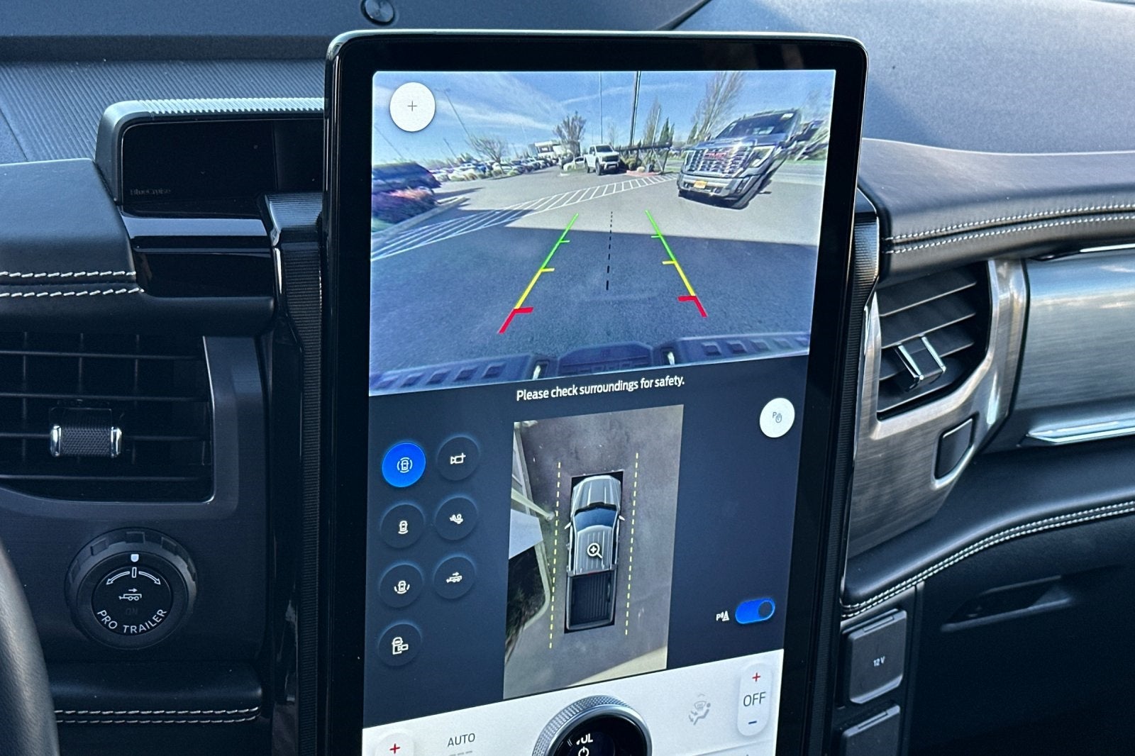 2023 Ford F-150 Lightning Platinum