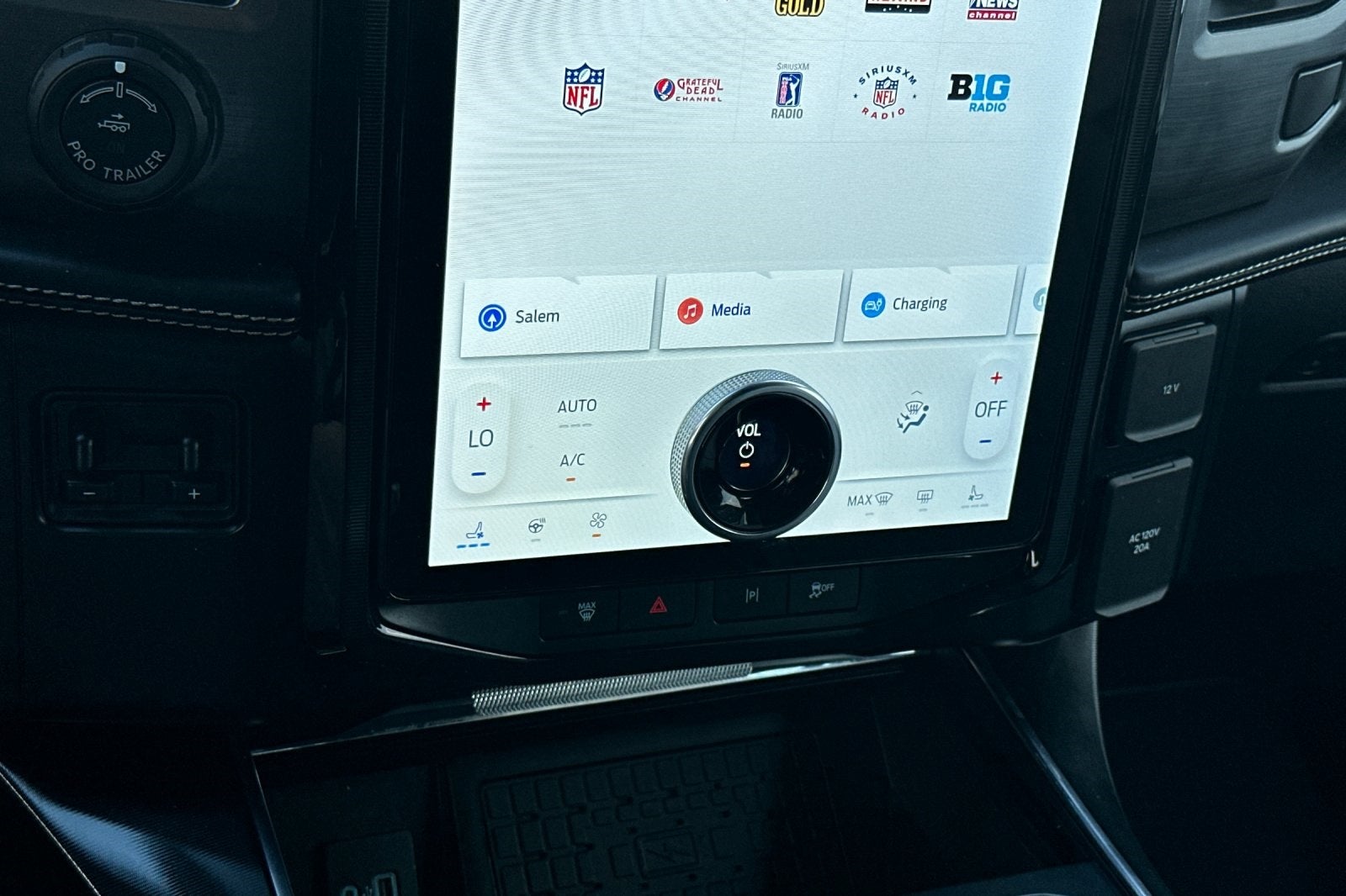 2023 Ford F-150 Lightning Platinum