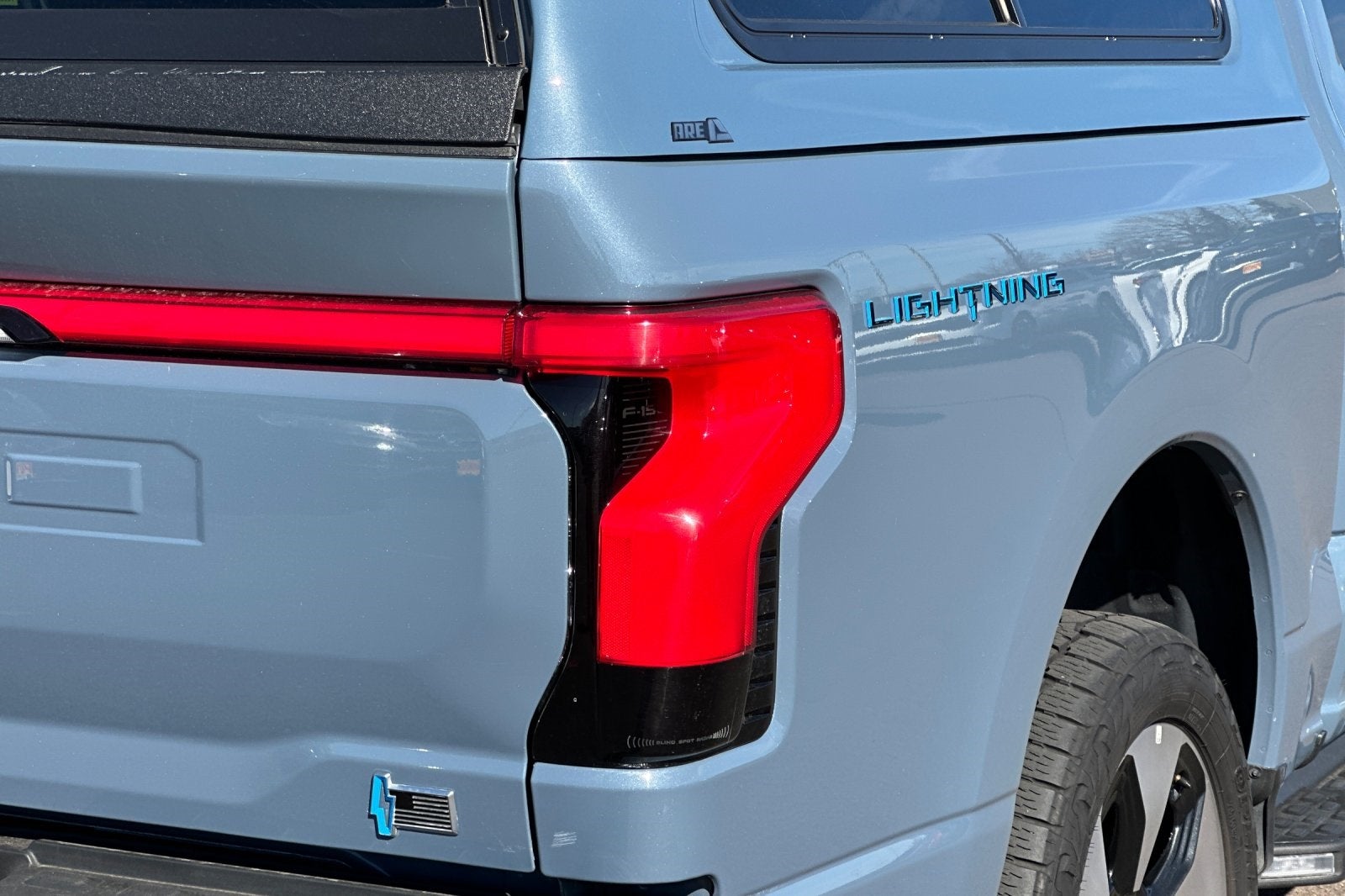 2023 Ford F-150 Lightning Platinum