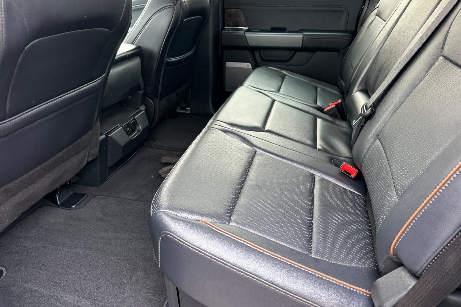 2025 Ford F-350SD Lariat