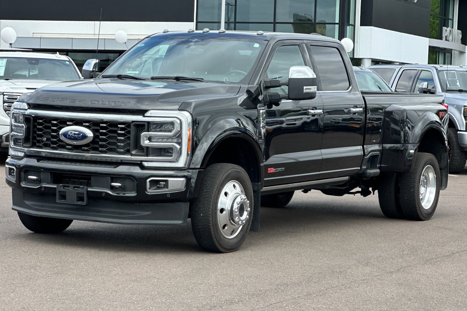2023 Ford F-450SD Platinum