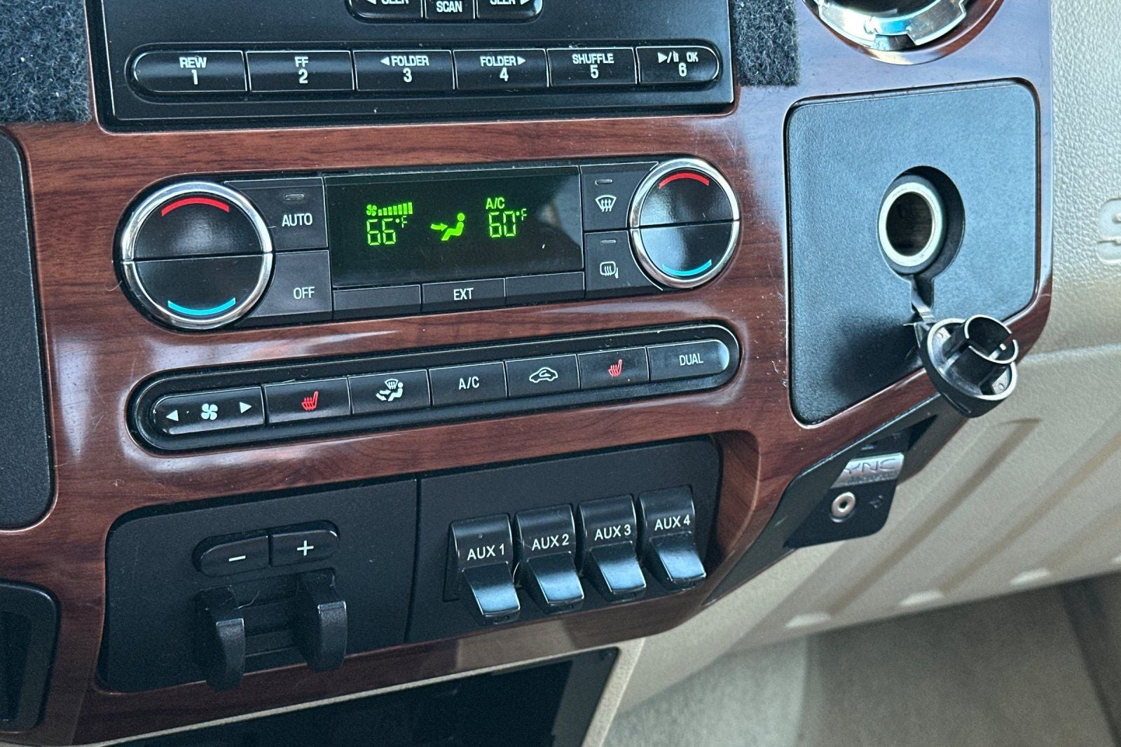 2009 Ford F-350SD Base