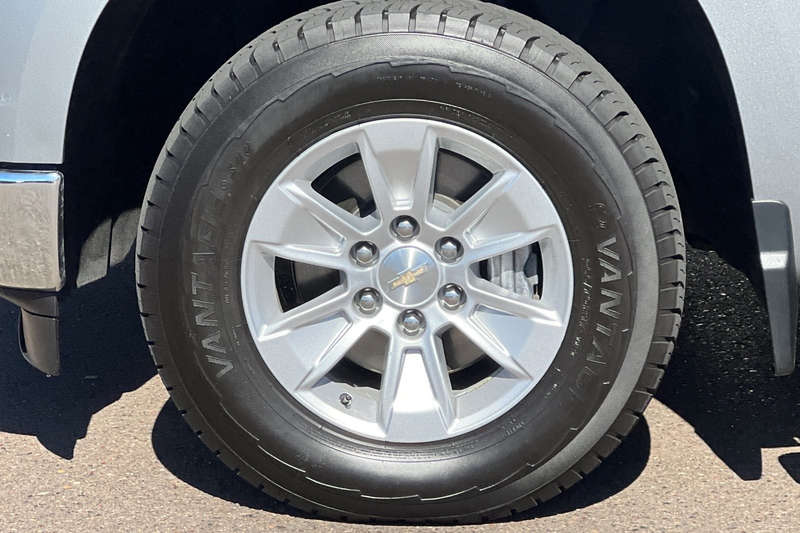 2024 Chevrolet Silverado 1500 LT LT1