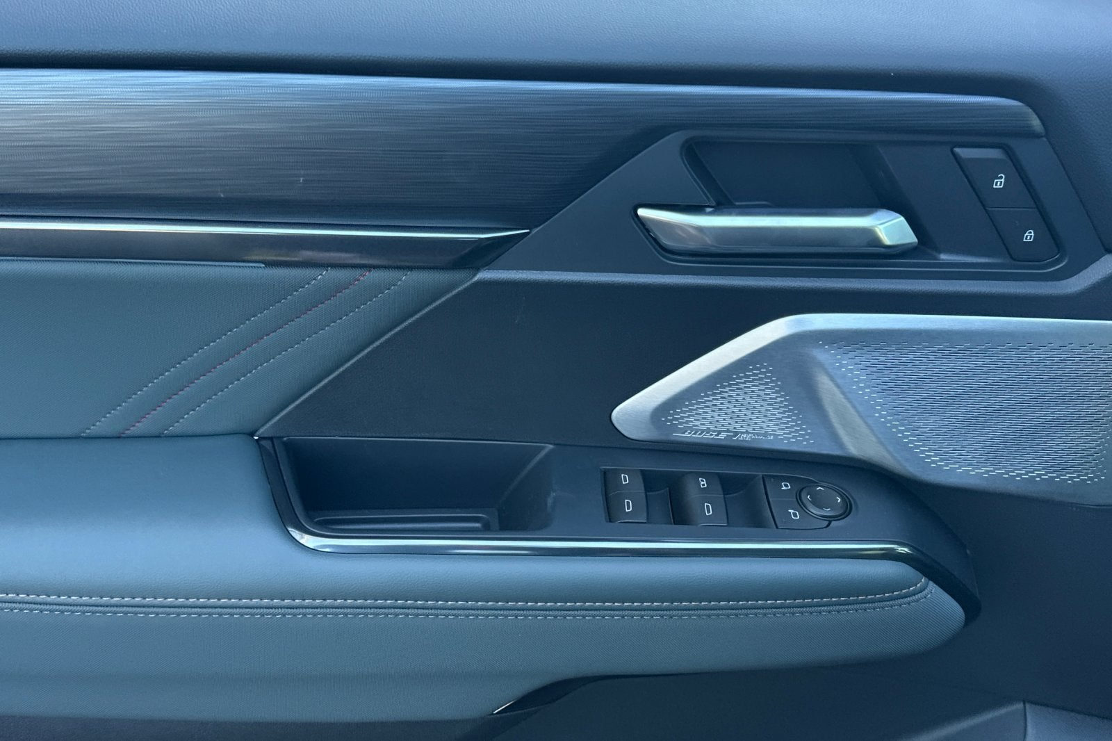 2027 GMC Acadia AT4