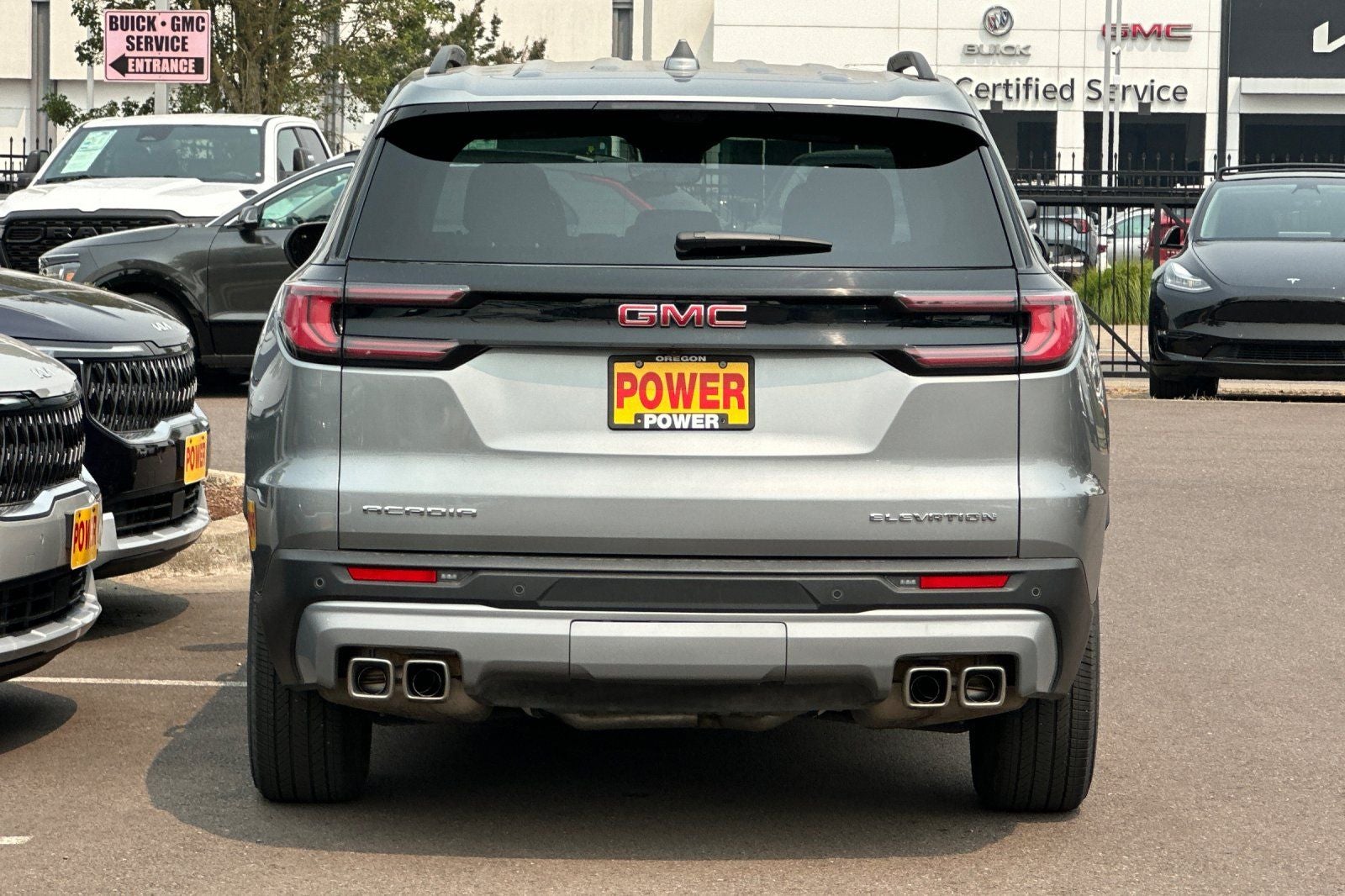 2026 GMC Acadia Elevation