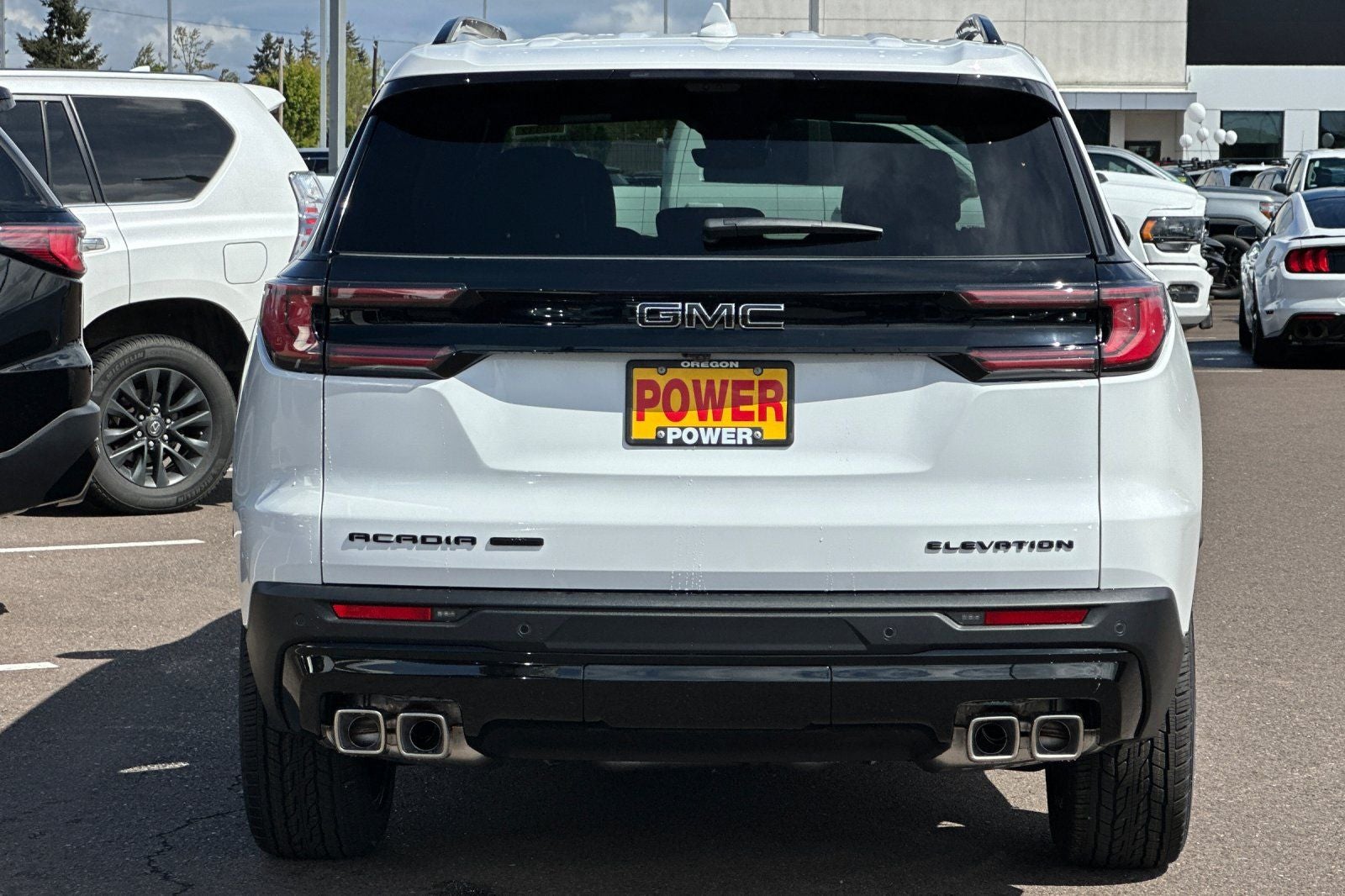 2026 GMC Acadia Elevation