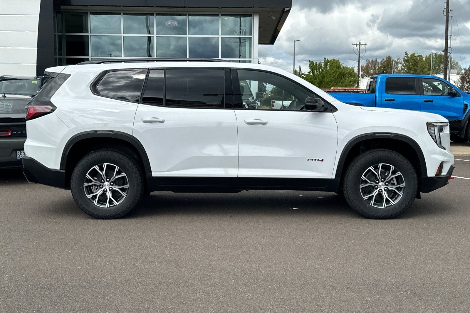 2026 GMC Acadia AT4